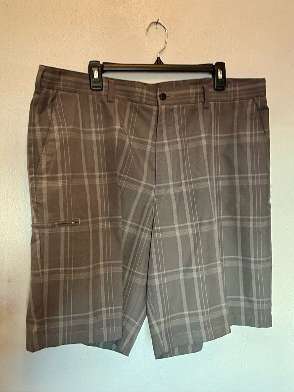 Grand Slam Plaid Brown Golf Performance Shorts
